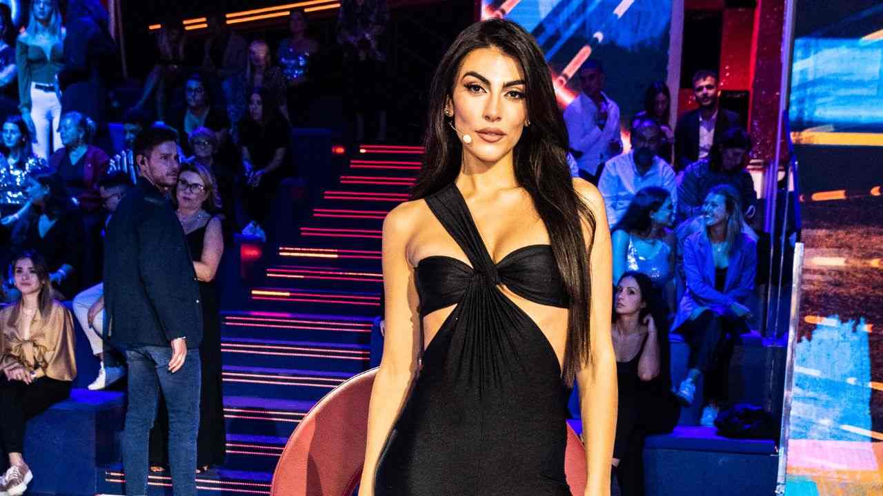 GF Vip Giulia Salemi Si Scaglia Contro Il Cast Comportamenti