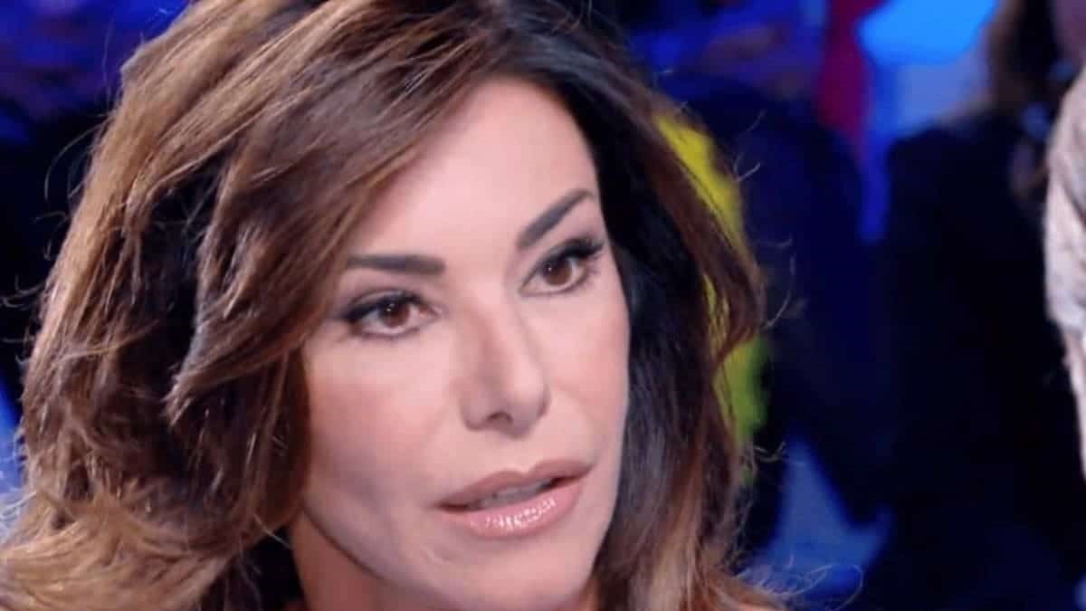 Ballando con le stelle 2022, Emanuela Folliero nel cast? “Non sono  spaventata…”