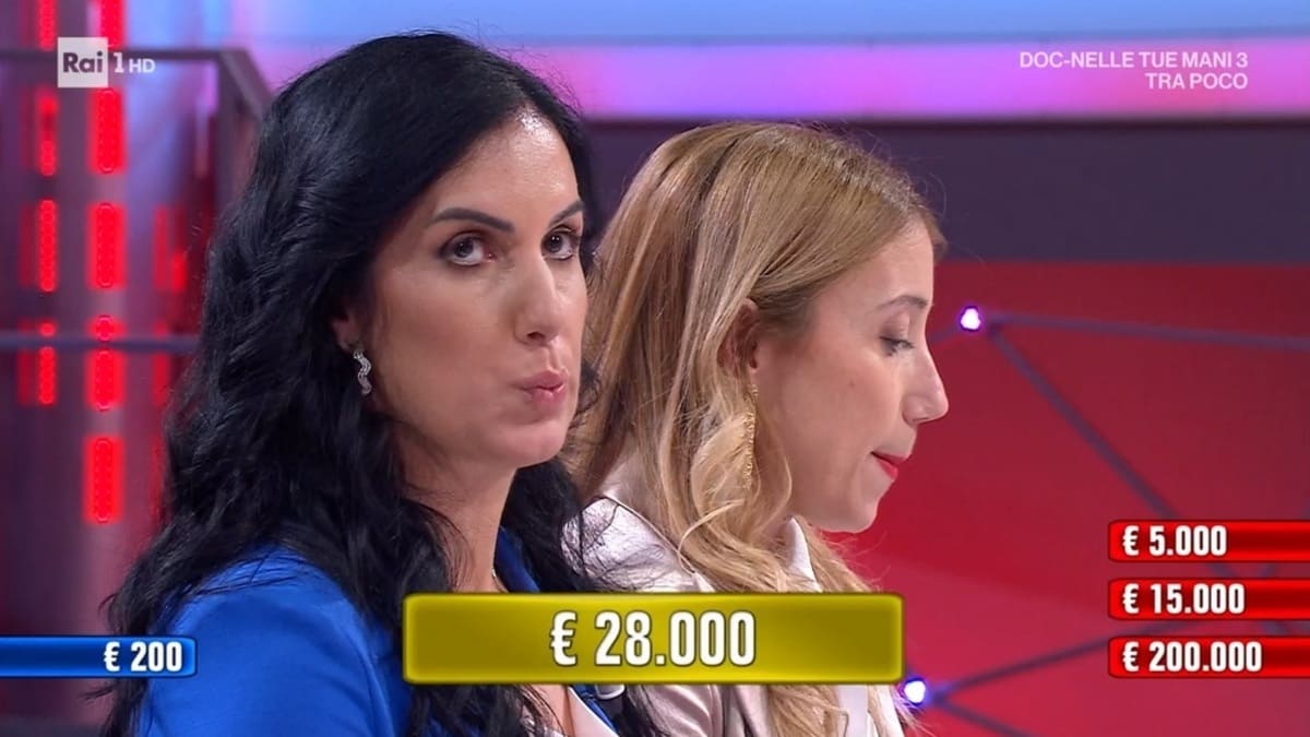 Affari Tuoi, Finale Da Brividi: Concorrenti Accettano L'offerta Per Il ...