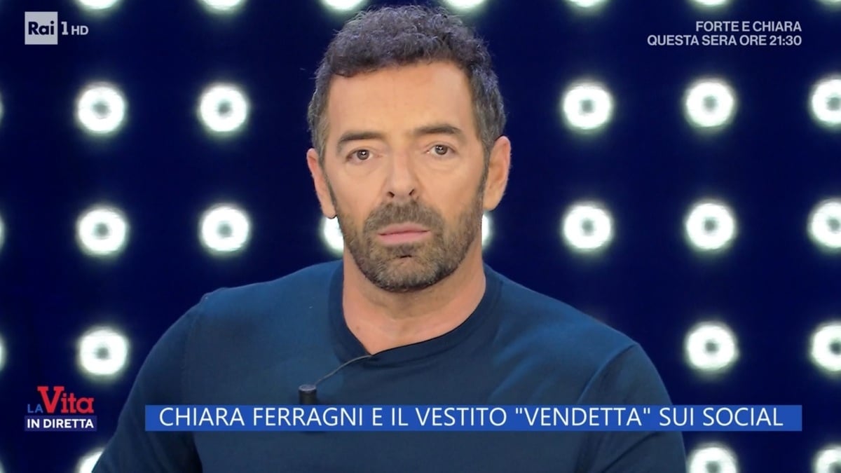 Alberto Matano punge Chiara Ferragni: “Ha mostrato uno spacco vertiginoso, non i figli”