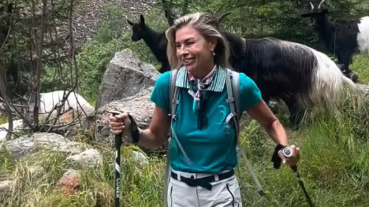 Ballando con le stelle, Martina Colombari entra nel cast: l’annuncio in mezzo alle pecore