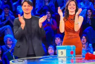 Hanno vinto stasera ad Affari Tuoi? Laura della Puglia porta in fondo 75mila e…